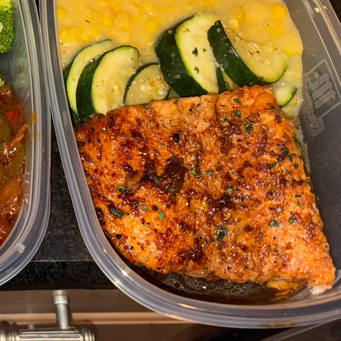 Salmon with Honey Garlic Glaze, Yellow Squash & Spinach (Low Sodium/Mediterranean diet/MIND Diet/Soft)