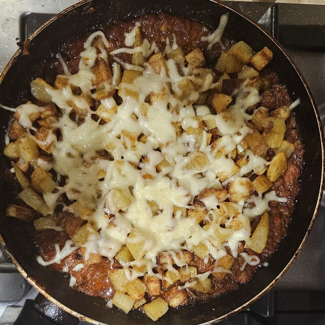Bolognese Potatoes with Cheese