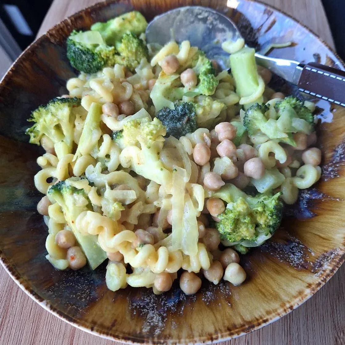 One pot pasta aux brocolis et pois chiches