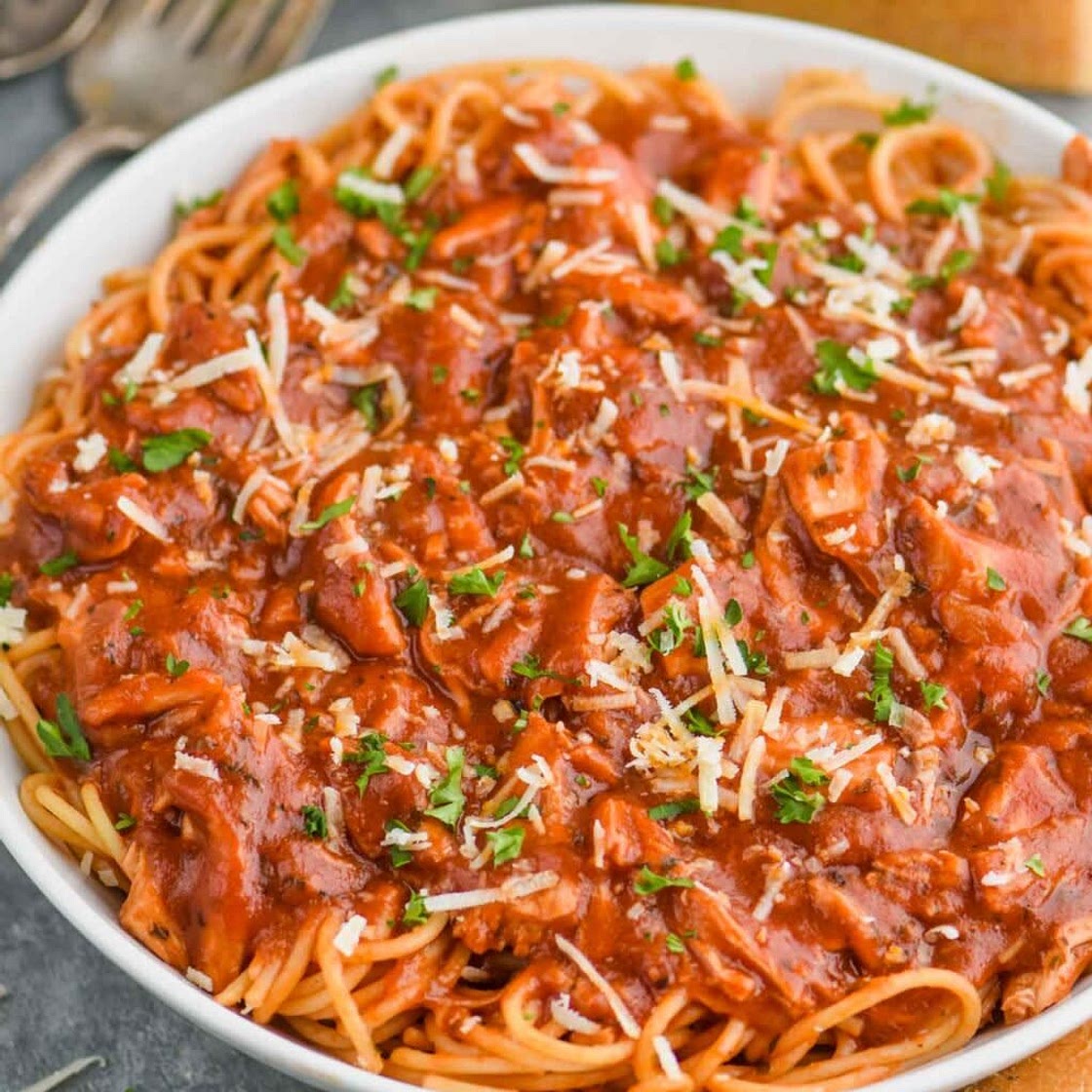 Spaghetti Sauce with Nduja and Chicken Meat