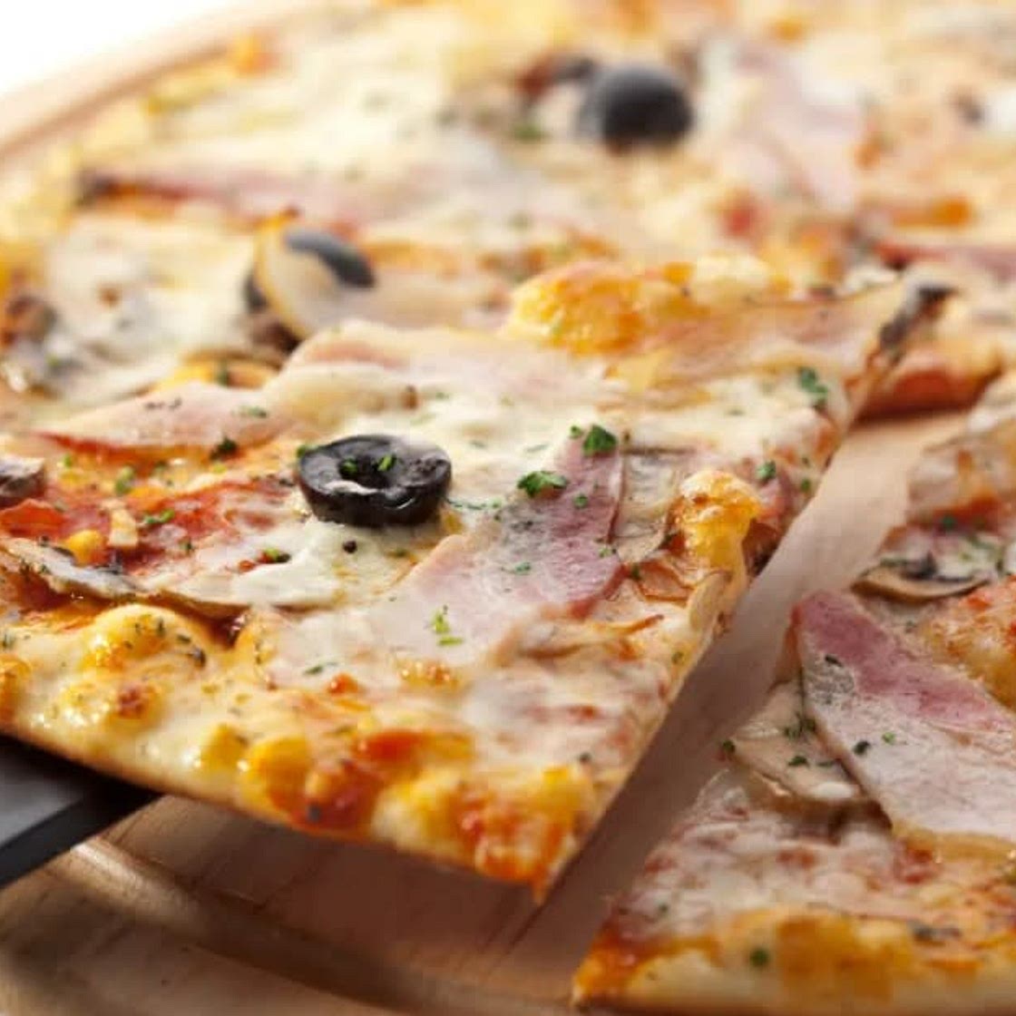 Low-Carb Keto Chicken Crust Pizza Recipe