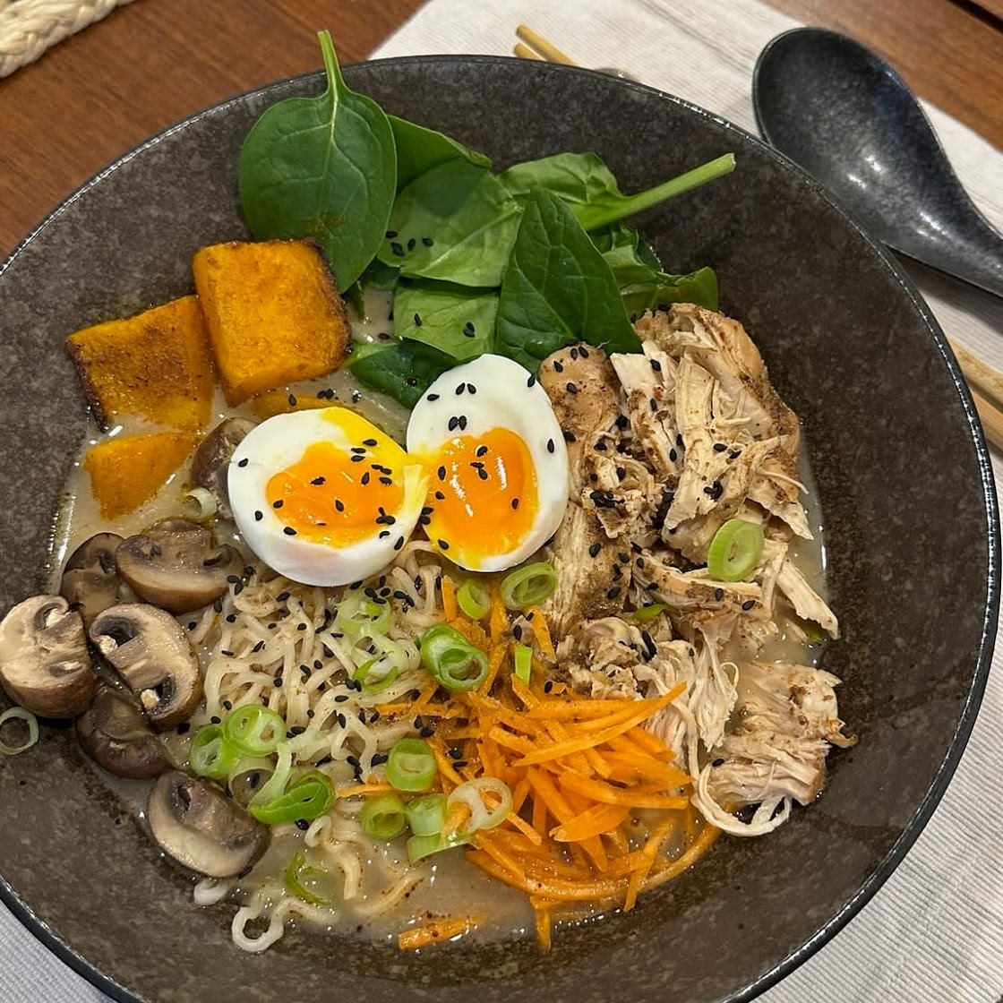 Easy Ginger Chicken and Spinach Ramen
