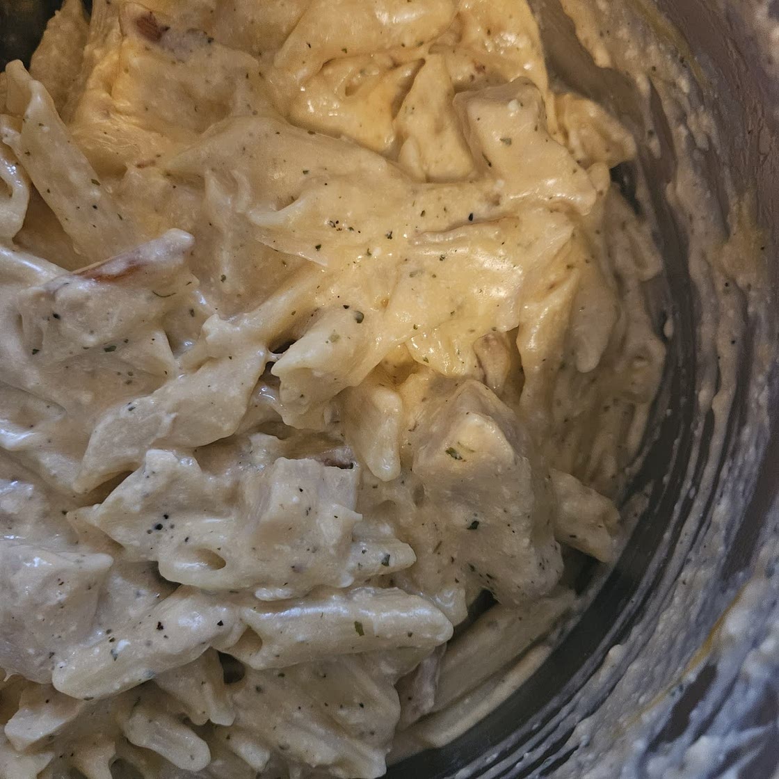 Instant Pot Ranch Chicken Pasta