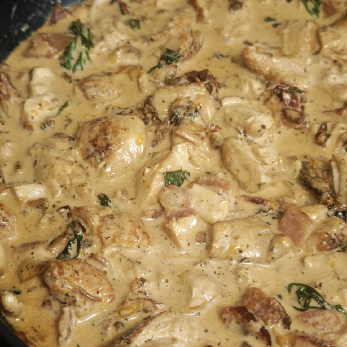 Creamy Chicken and Bacon Pasta