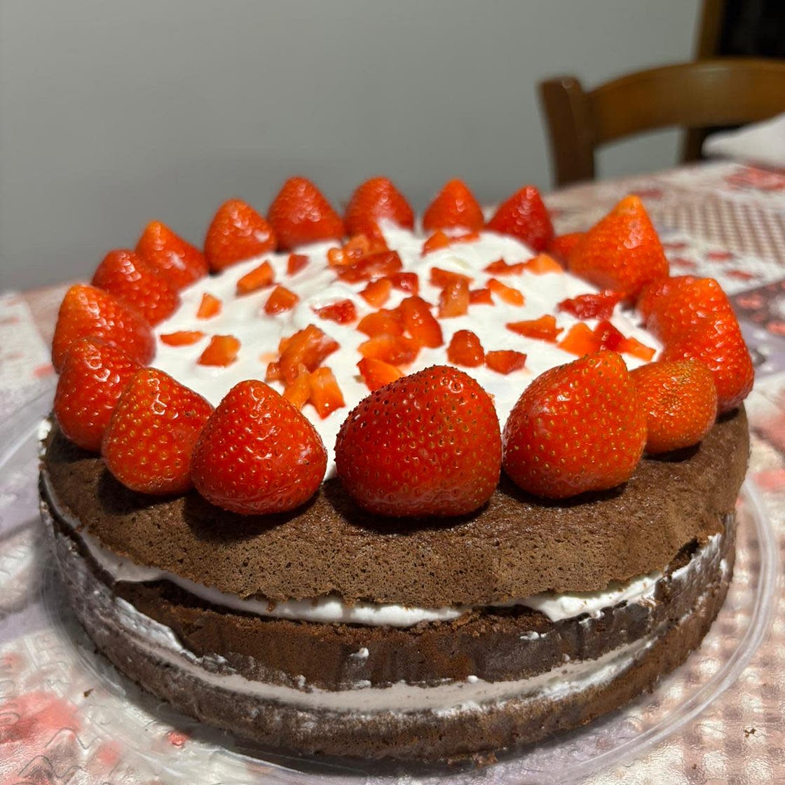 Strawberries cake🍓