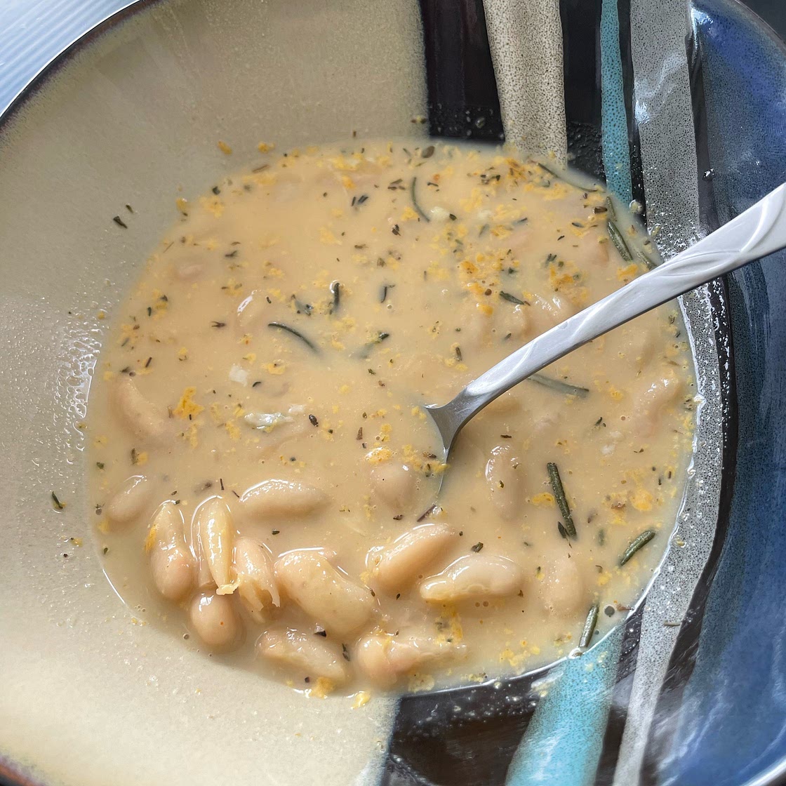 Easy Rosemary Garlic White Bean Soup