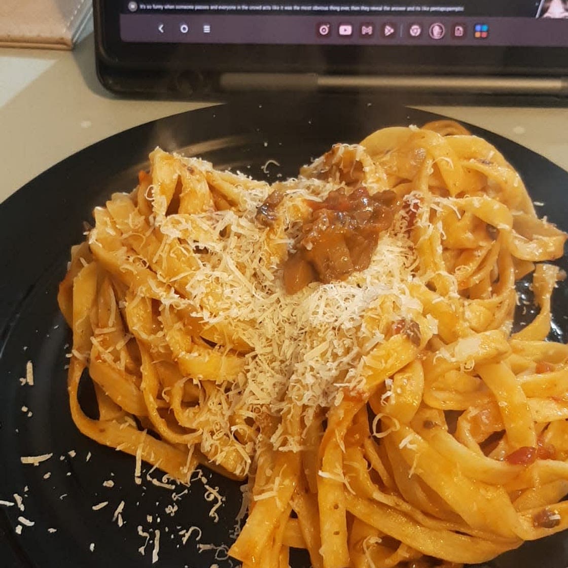 Relatively quick mushroom pasta sauce for broke college students