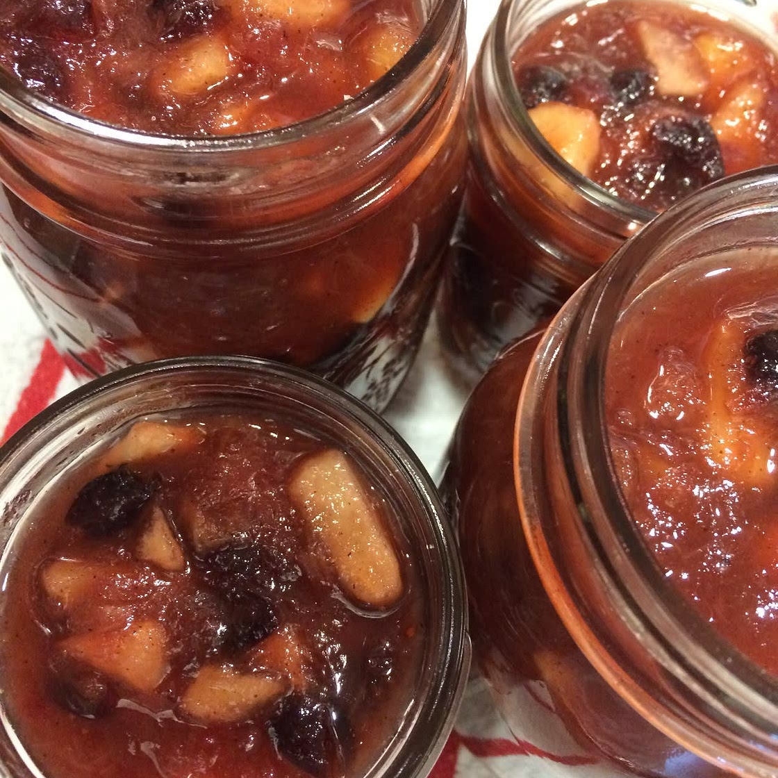 Apple, Pear, Rhubarb Chutney with Spiced Rum - 16  (250 ml) jars