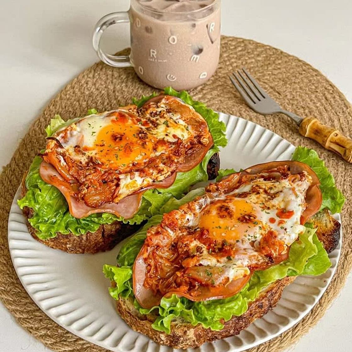 🥪 Sanduíche aberto nutritivo