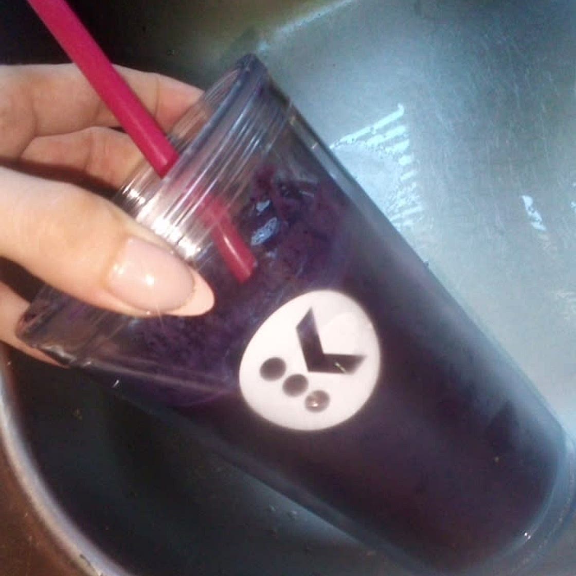 Blueberry Peach Smoothie with Almond Milk