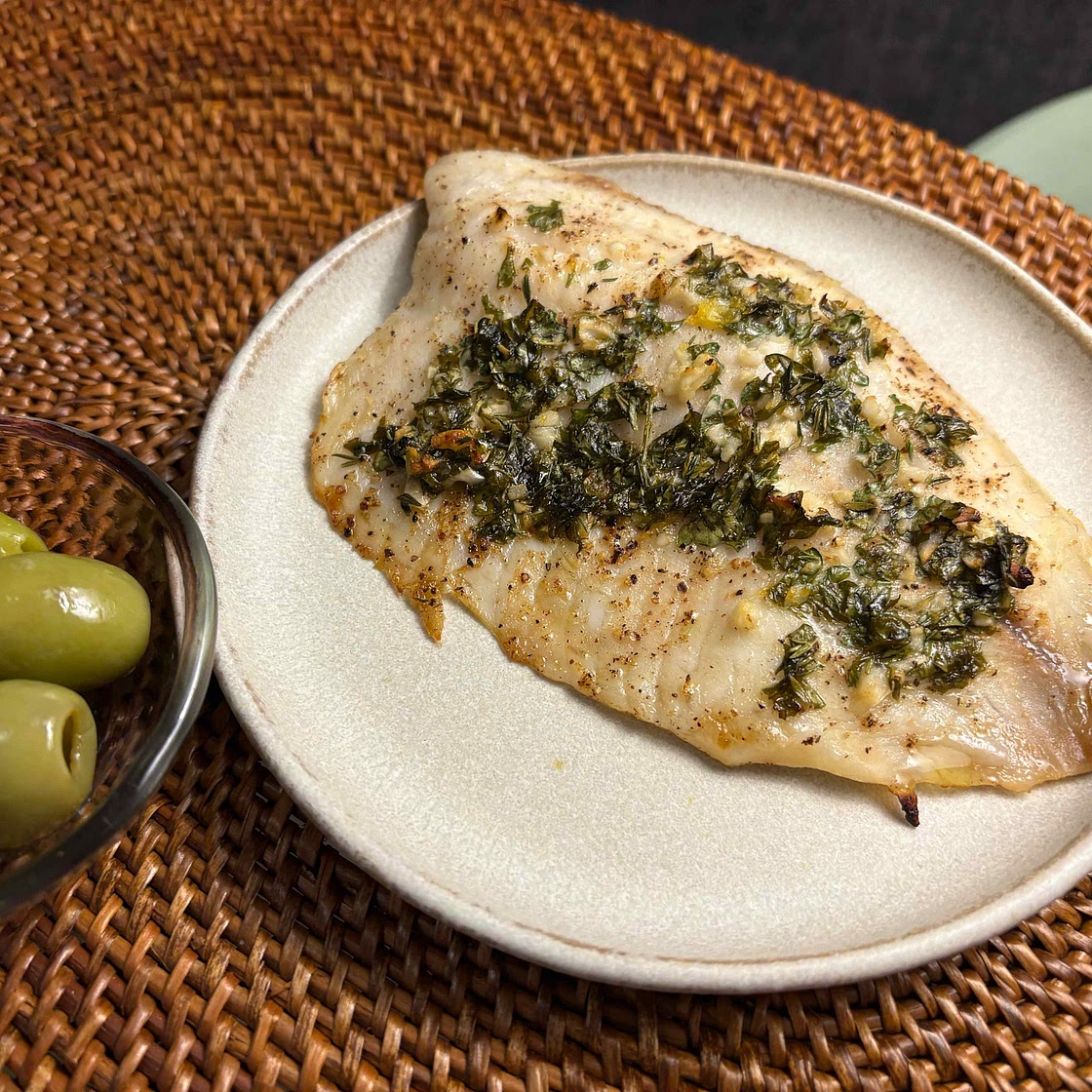 Gebratener Zander mit Kräutern – Baked Pike-Perch with Herbs