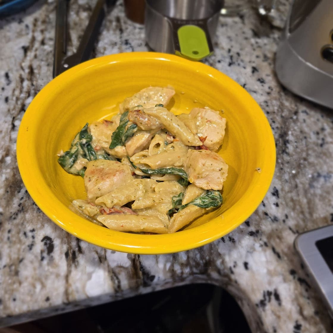 One Pot Creamy Pesto Chicken Pasta