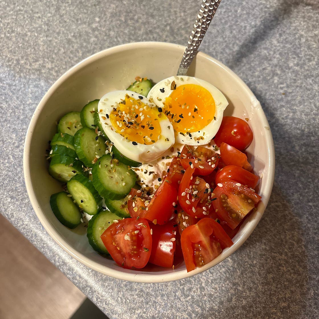 10-Minute Protein-Packed Cottage Cheese Breakfast Bowl