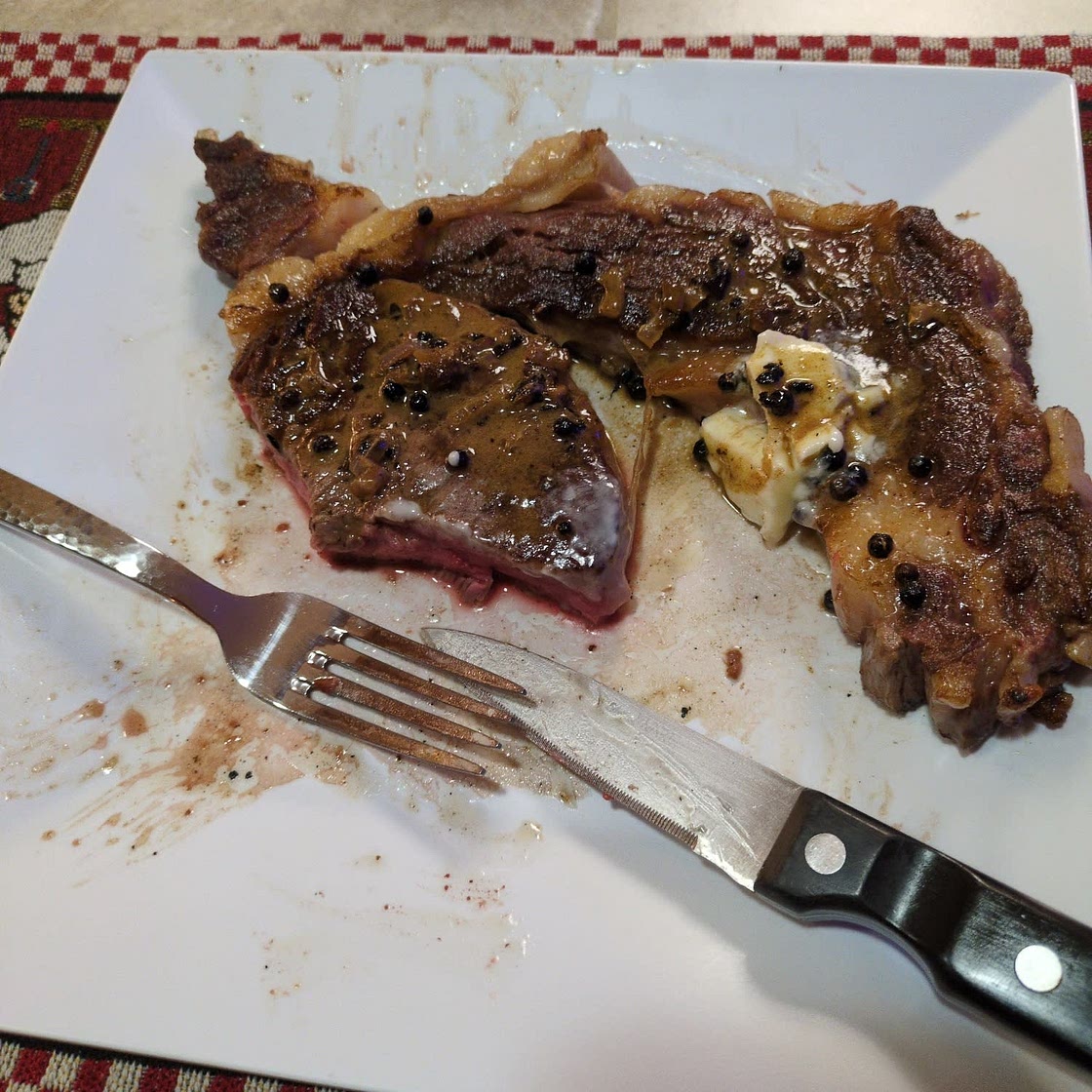 Classic Steak Au Poivre Recipe – Rich & Creamy | Sharp Blades