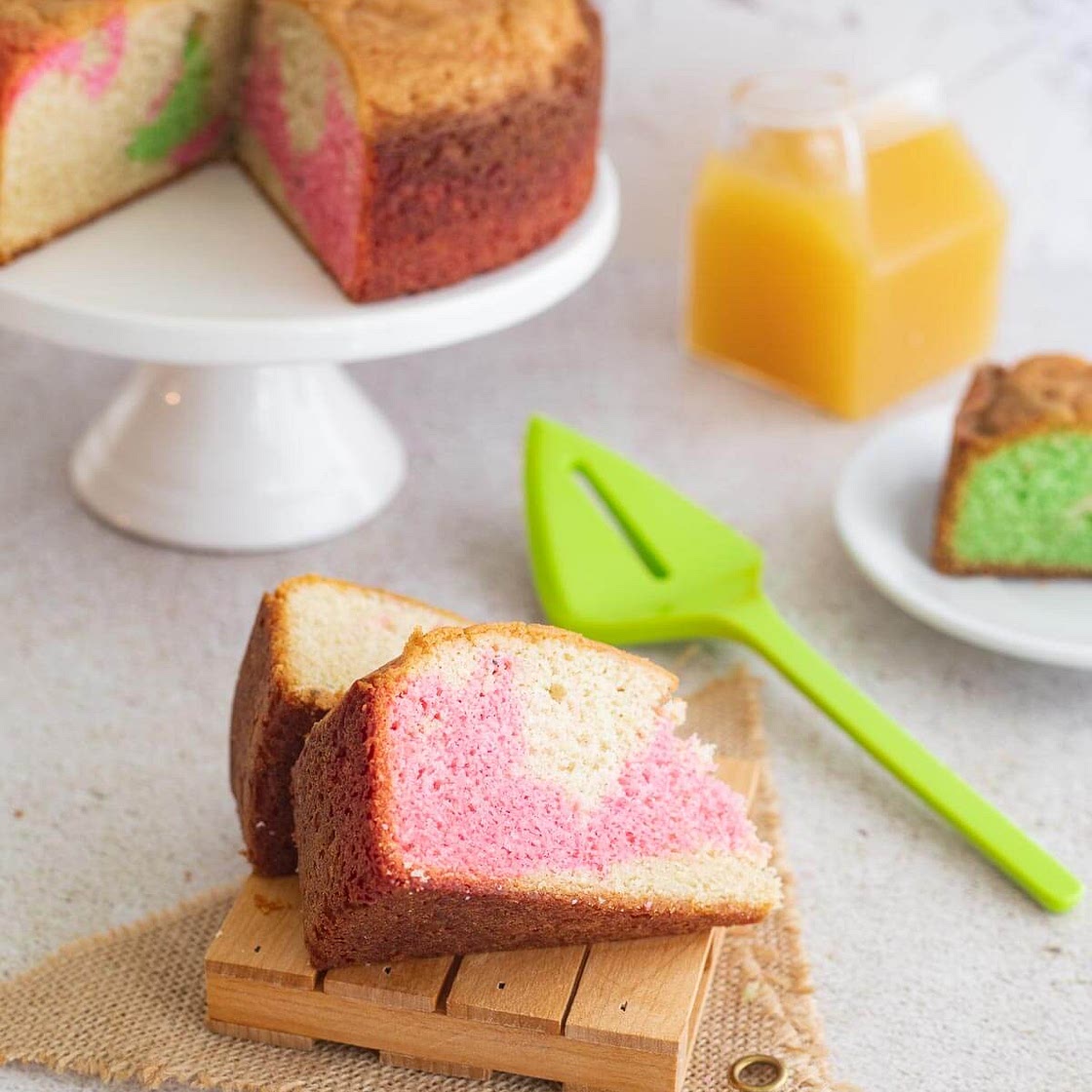 Marble sponge cake