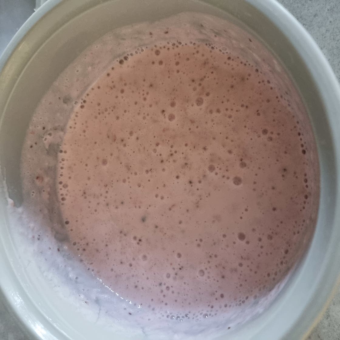 Strawberry yoghurt