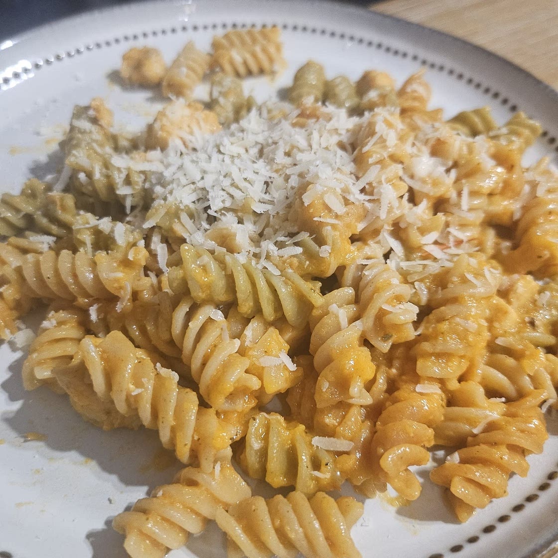 One Pot Chicken Parmesan Pasta