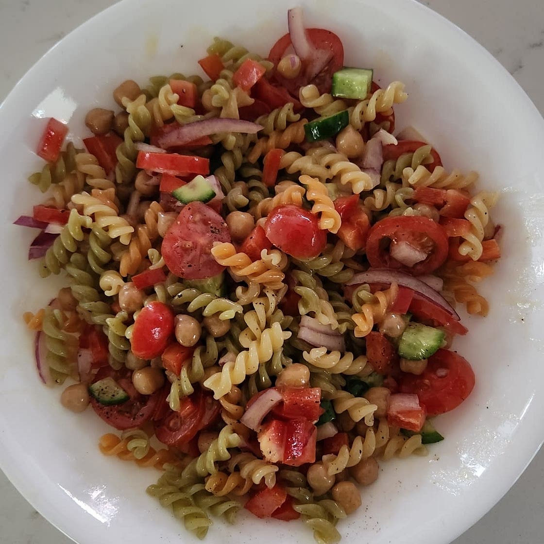 QUICK N' HEALTHY VEGGIE PASTA SALAD