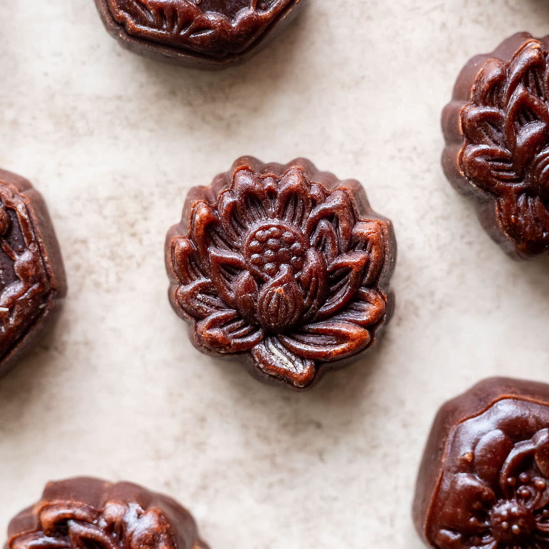 Dubai Chocolate Mooncakes