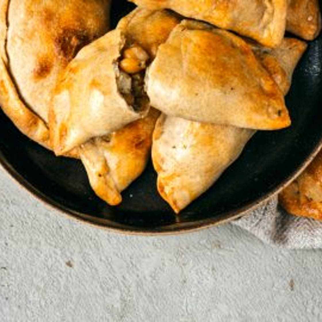 empanada’s met gekruide kikkererwten & pittige salsa
