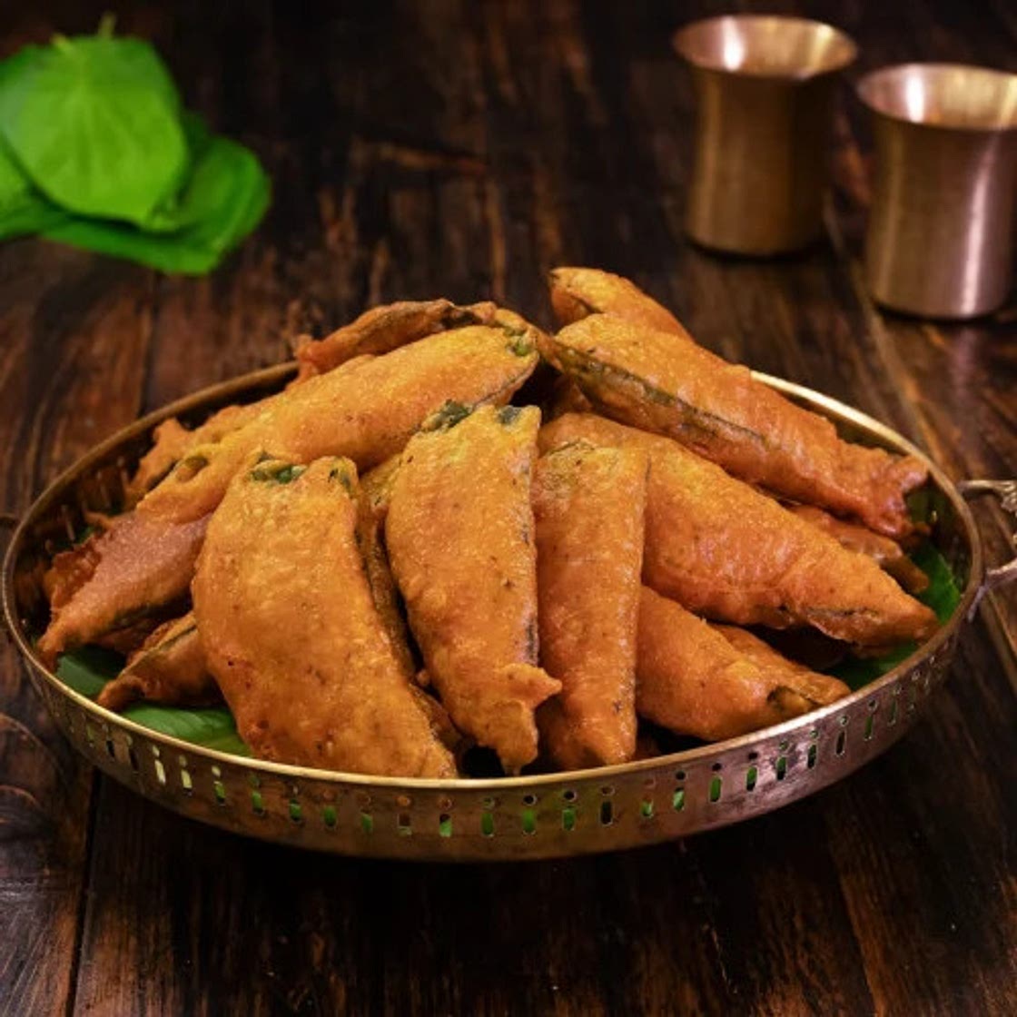 Betel Leaf Bajji (Tamalapaku Bajji)
