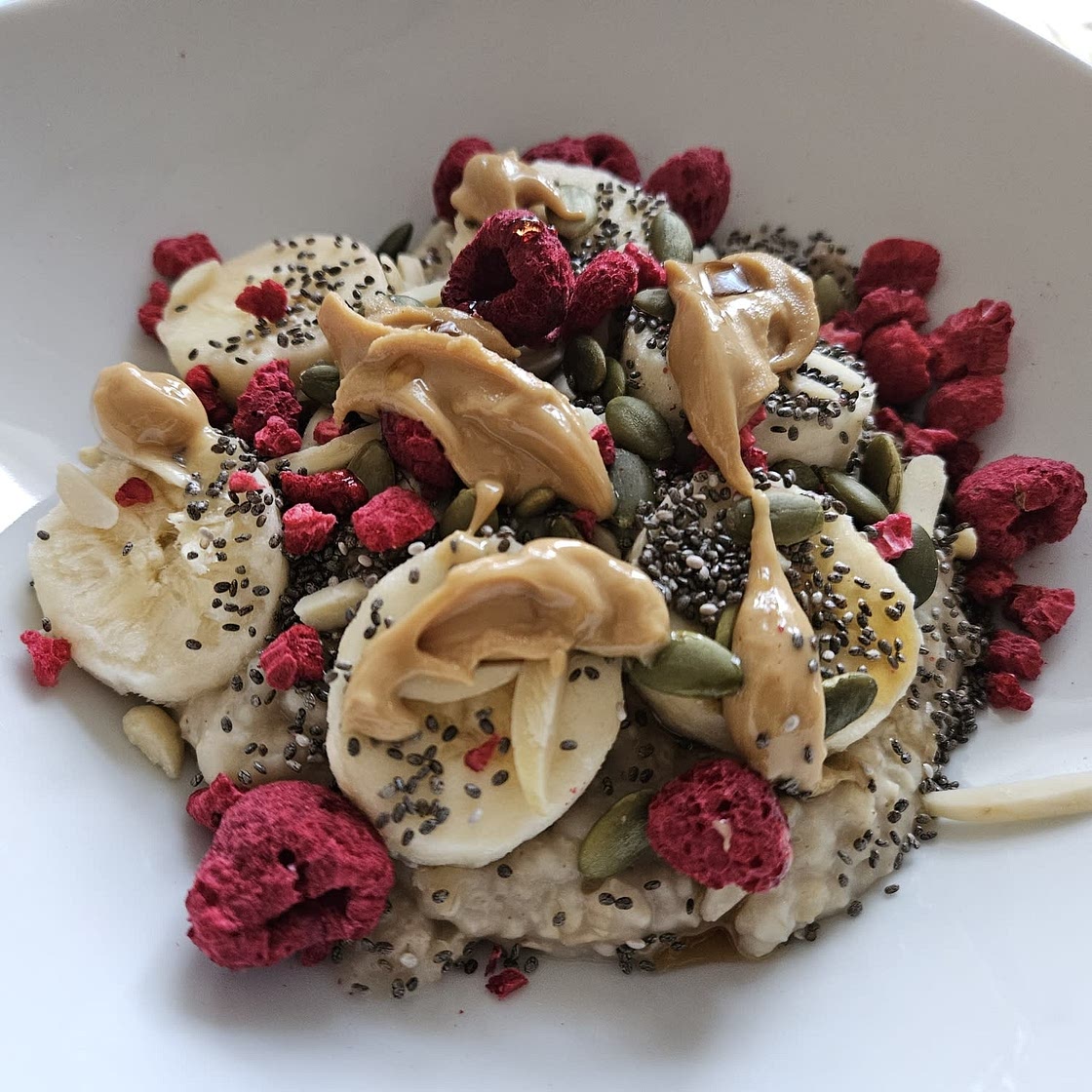 Peanut Butter Breakfast Oatmeal Bowl