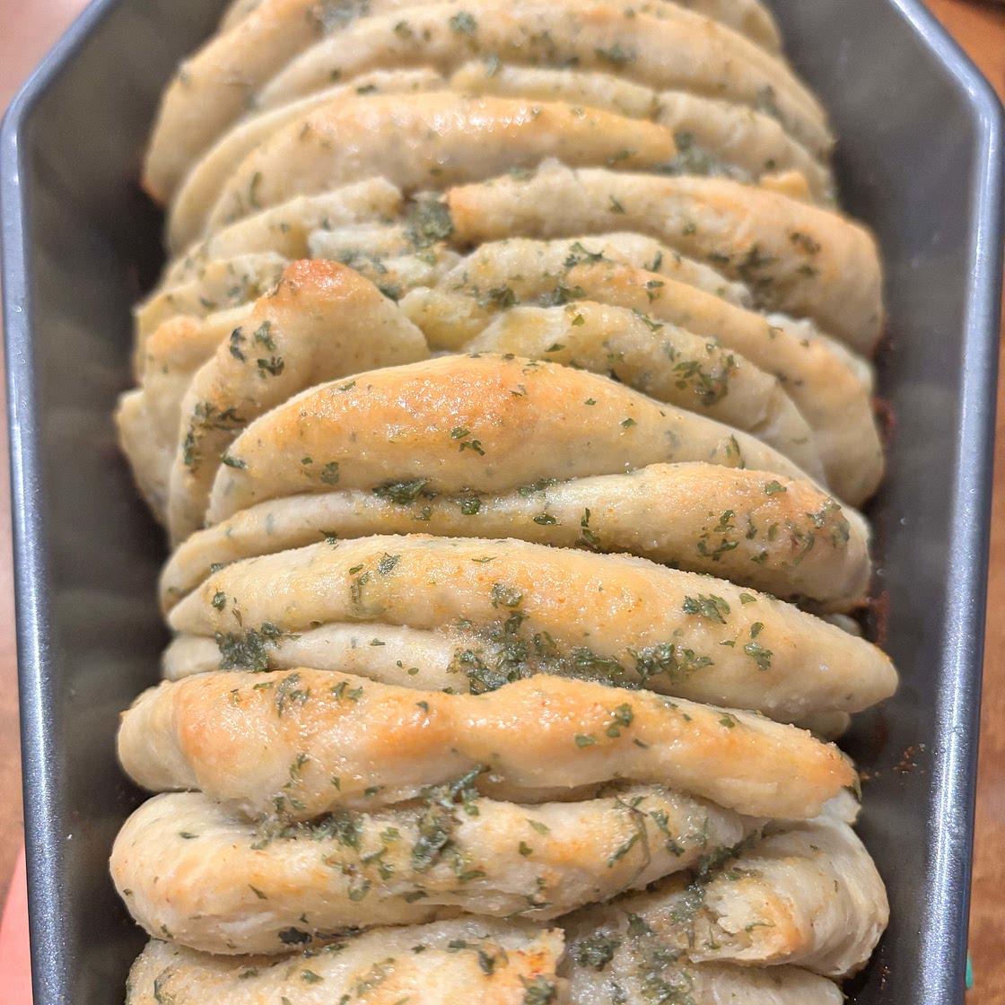 Sourdough Discard Garlic Pull Apart Bread