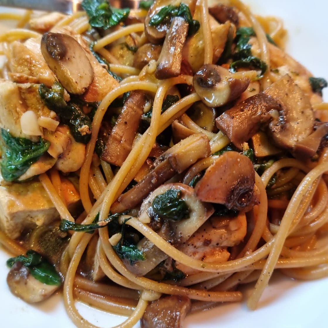 20-Minute Balsamic Mushroom & Spinach Pasta
