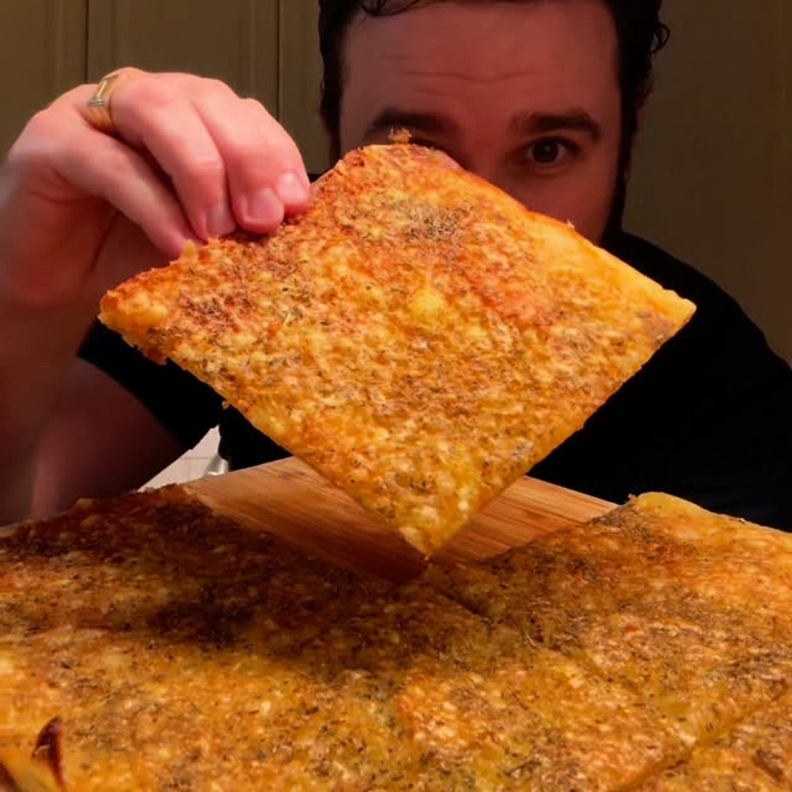 Si vous aimez les pomme de terre, vous allez tomber amoureux de cette recette 🥔 😍 Je vous partage aujourd’hui les pomme de terre croustillante, une recette très simple et très rapide à réaliser qu’on adore à la maison avec très peu d’ingrédients et de pr