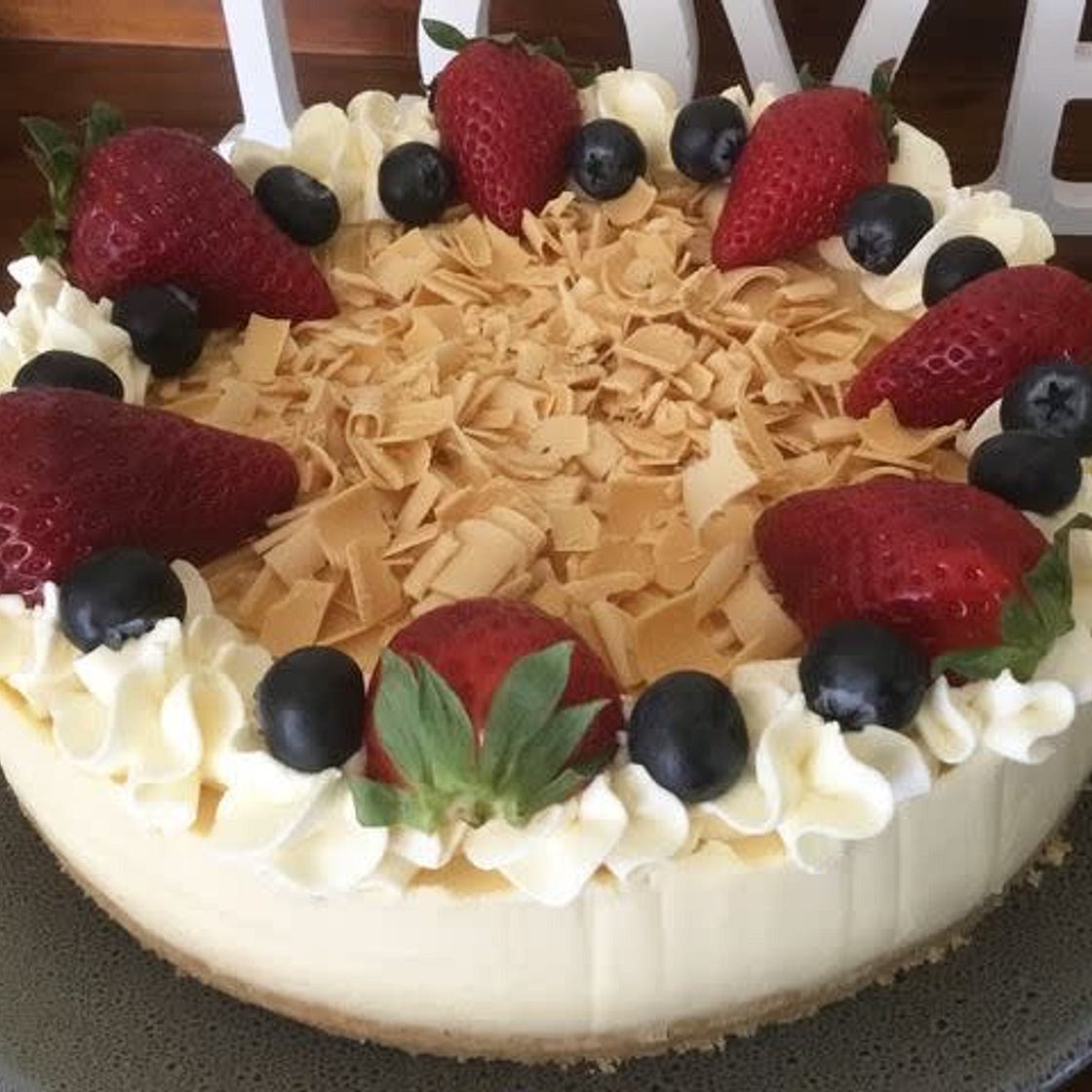 No-Bake Baileys and Caramilk Cheesecake