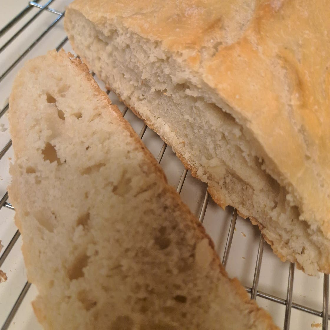 Dutch Oven No Knead Crusty Bread