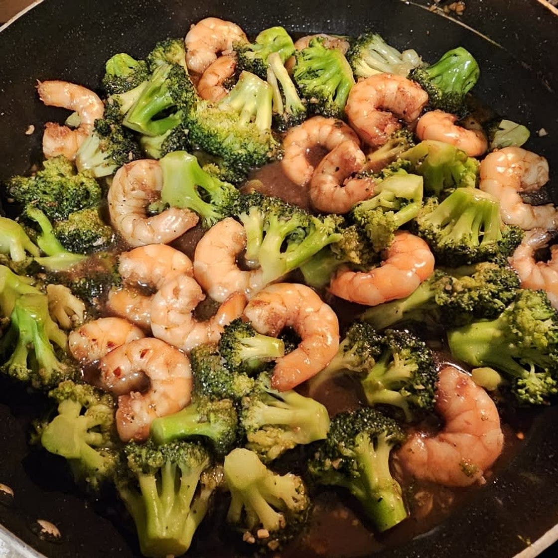 Honey Garlic Butter Shrimp & Broccoli