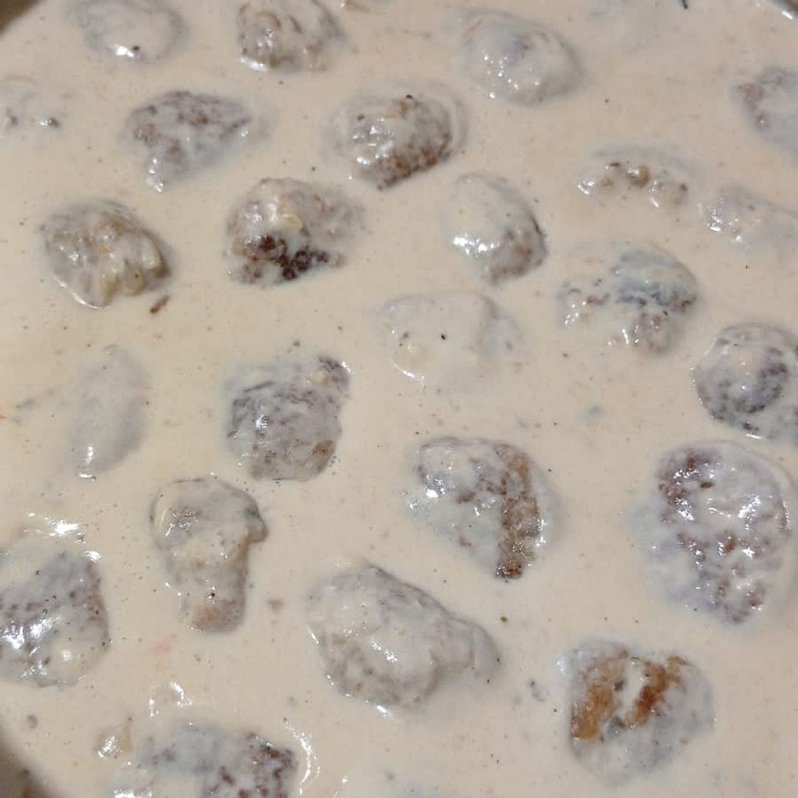 pilece cufte na bijelo