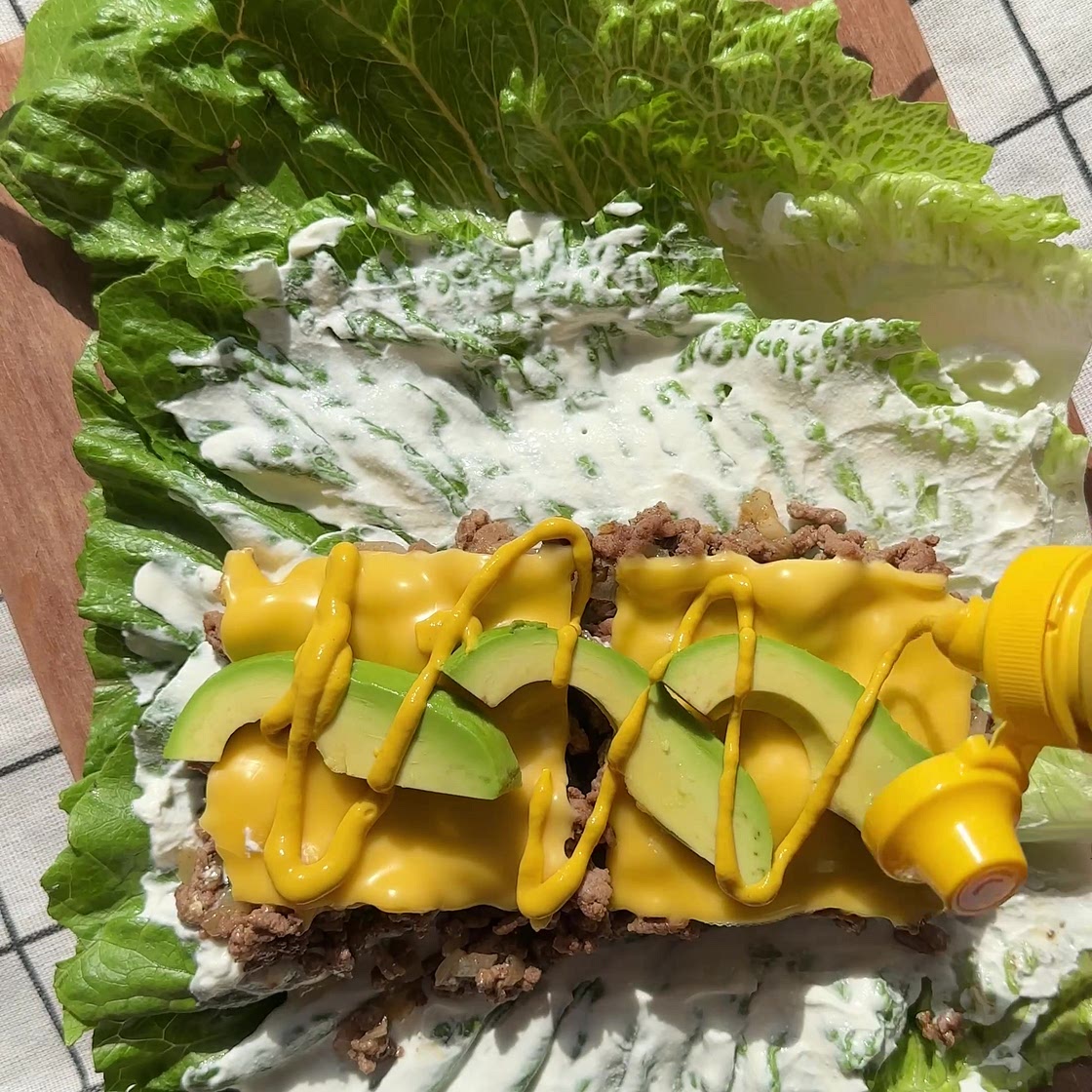 Easy Avocado and Beef Sandwich