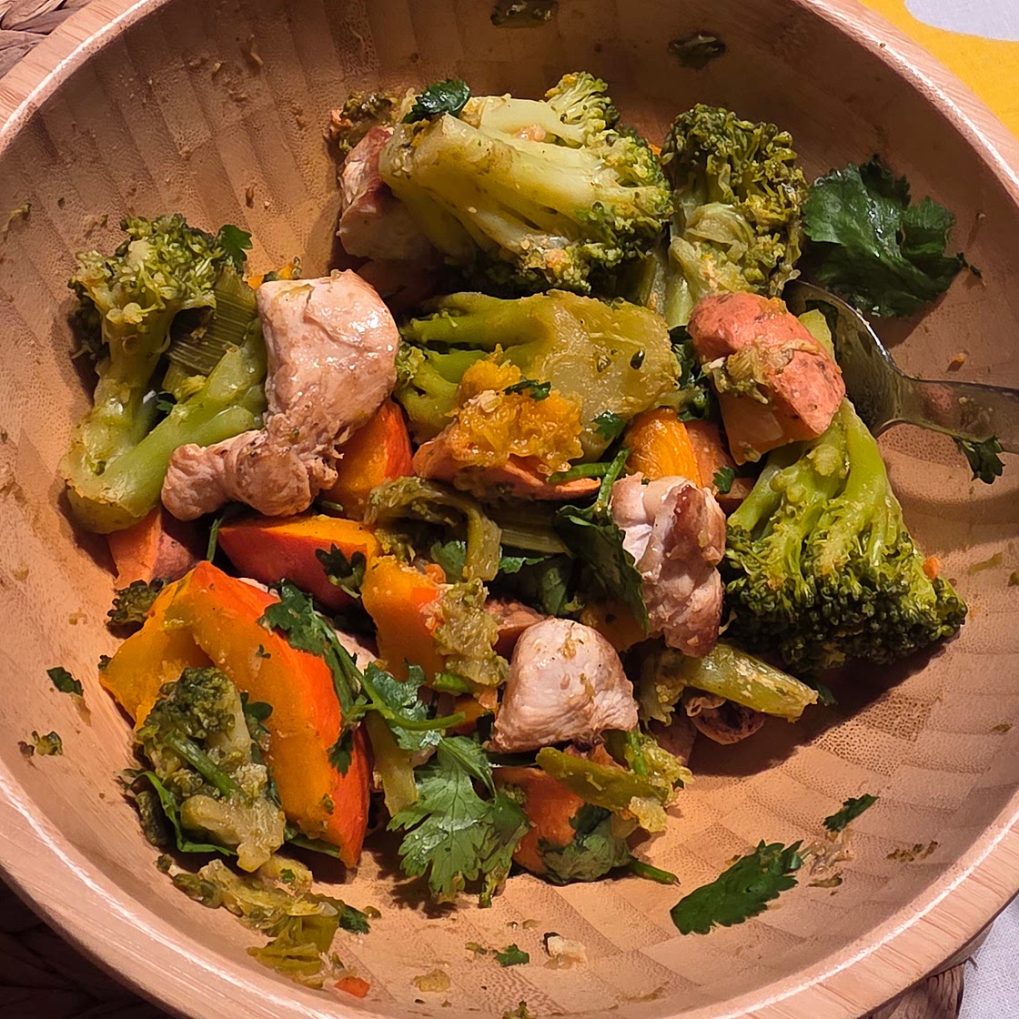 Unbekanntes Gericht mit Hähnchenbrustfilet