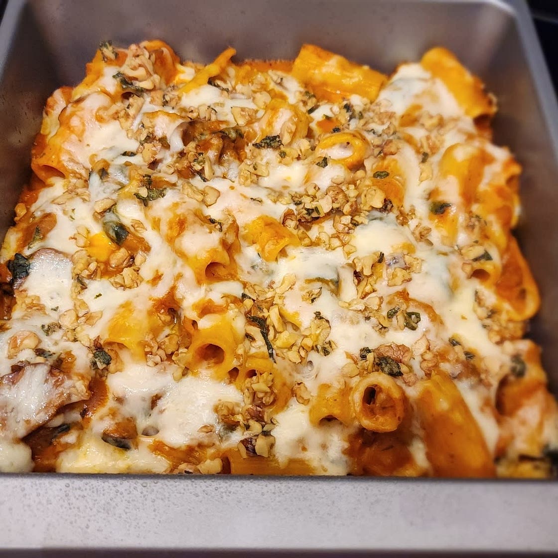 Pasta Bake with Pumpkin Tomato Sauce
