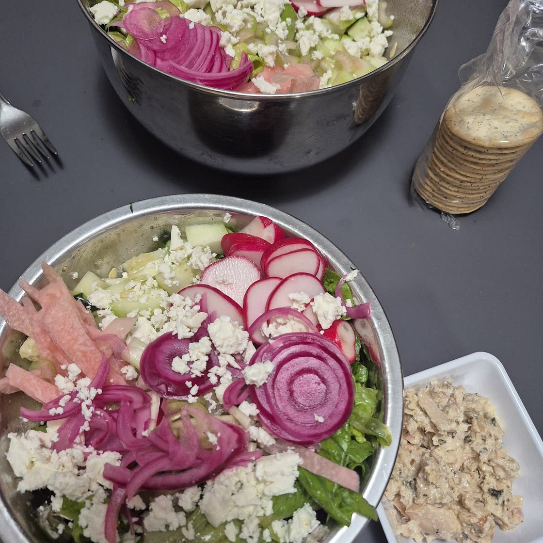 10-Min Mediterranean Tuna Salad (Bold & Healthy)