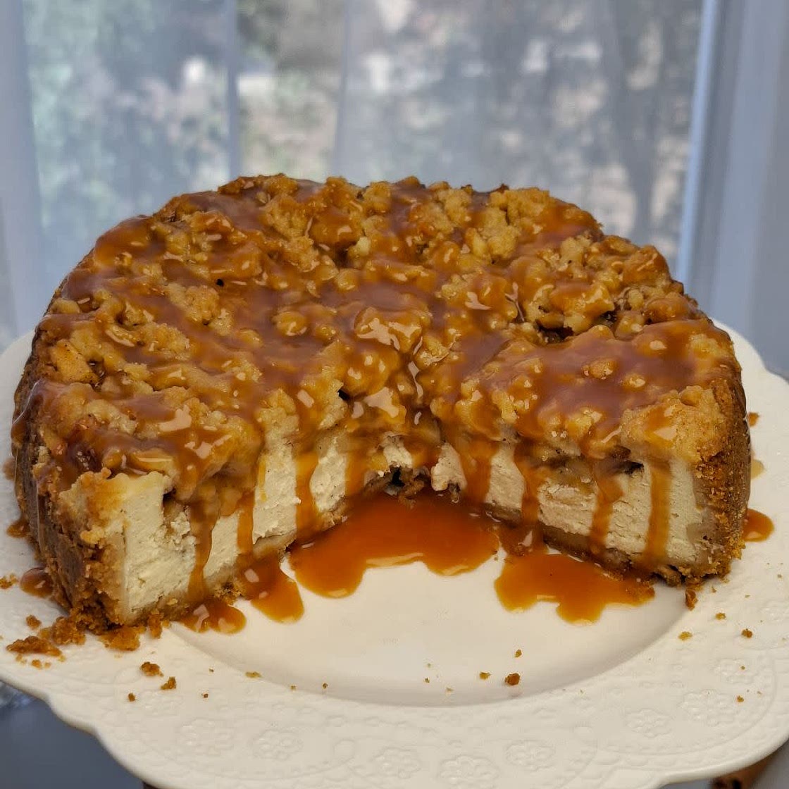 Salted Caramel Apple Crumble Cheesecake