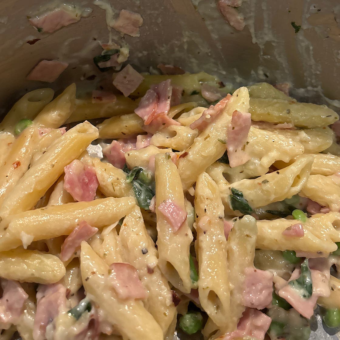 One Pot Ham and Cheese Pasta