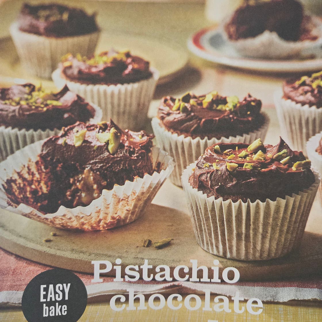 Pistachio chocolate cupcakes