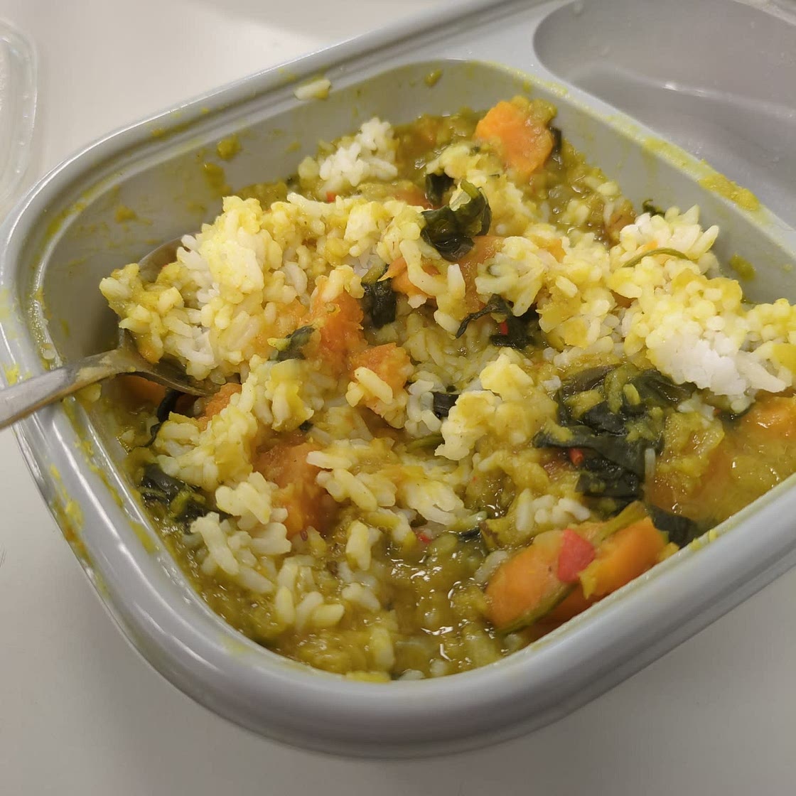Spinach, sweet potato & lentil dhal