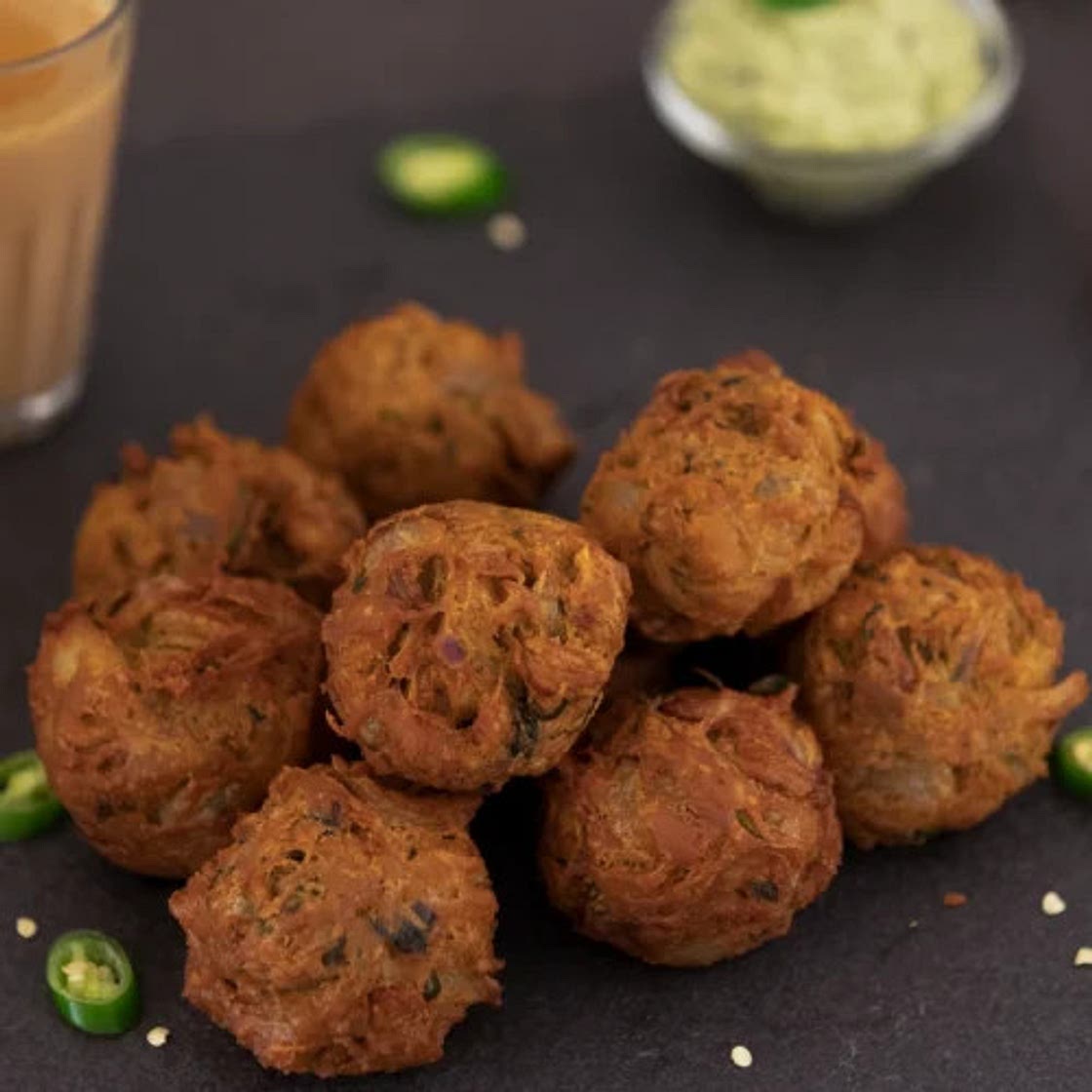Onion Bonda (Vengaya Bonda)
