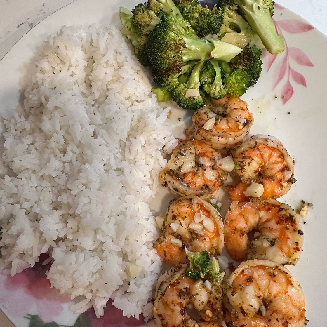 Baked Shrimp and Broccoli Foil Packs with Garlic Lemon Butter Sauce