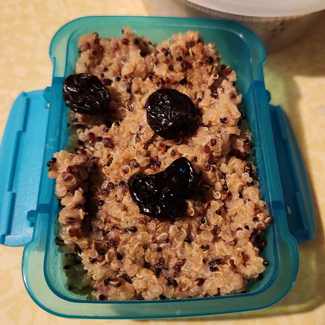 Breakfast Quinoa Oatmeal