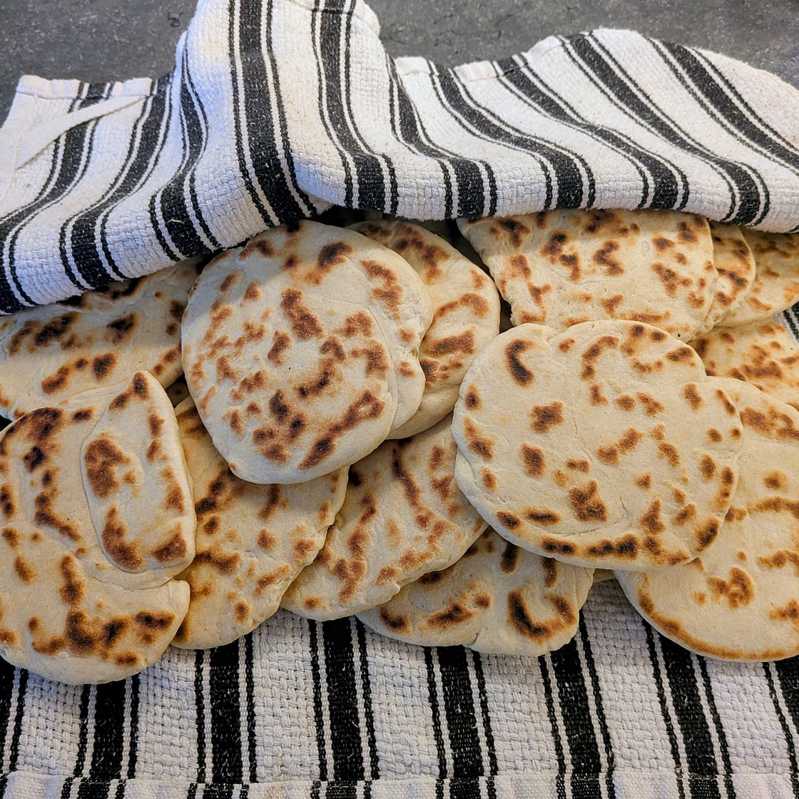Soft & Fluffy flatbreads (no yeast)
