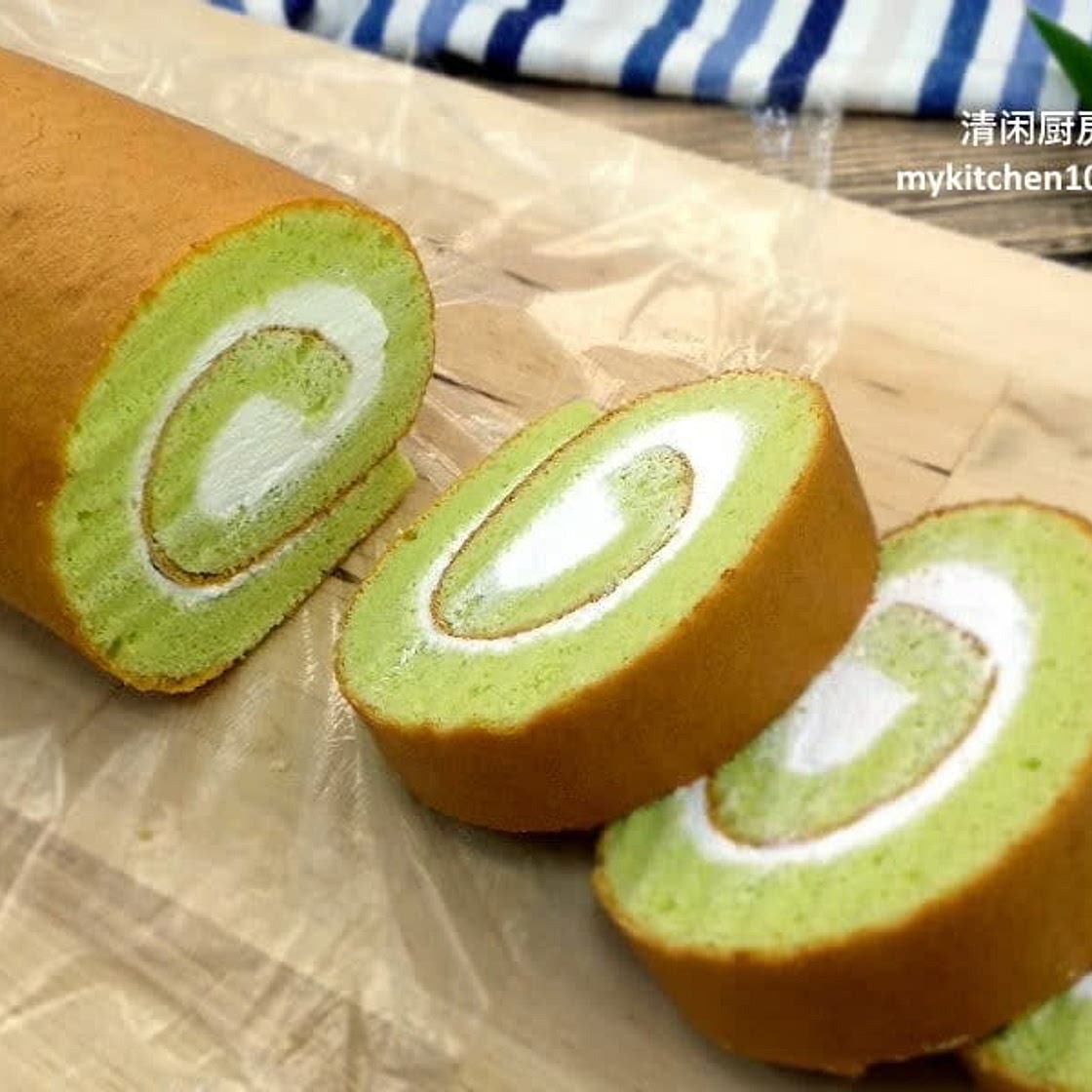 Pandan Swiss Roll