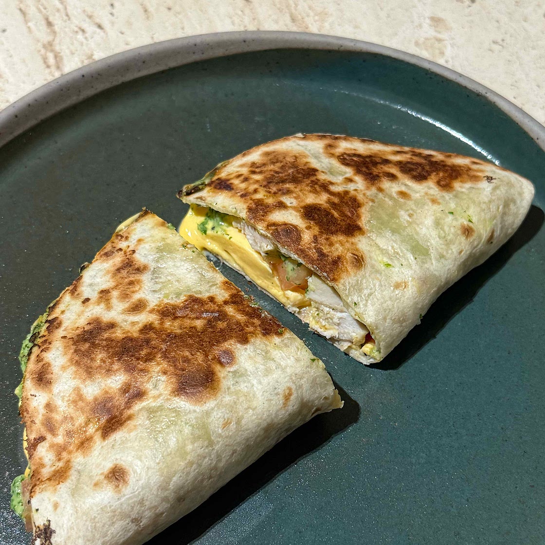 15-Minute Healthy Chicken Quesadilla