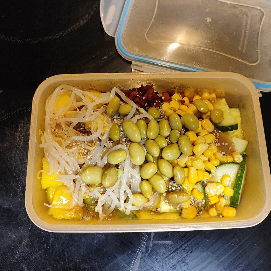 Superfood-Bowl im Japanstil