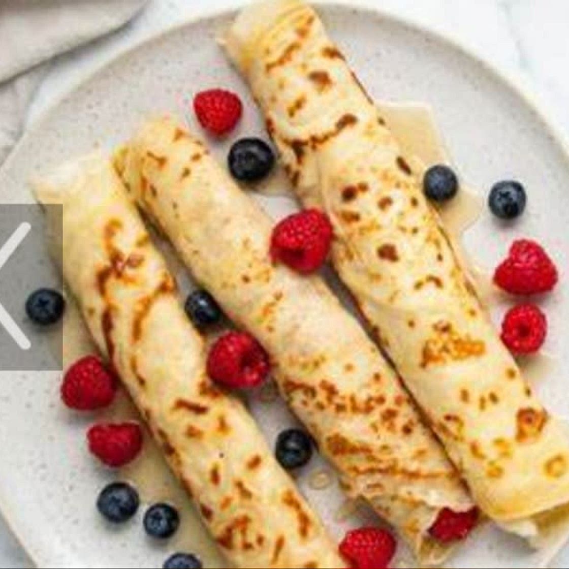 Crepes with Compote