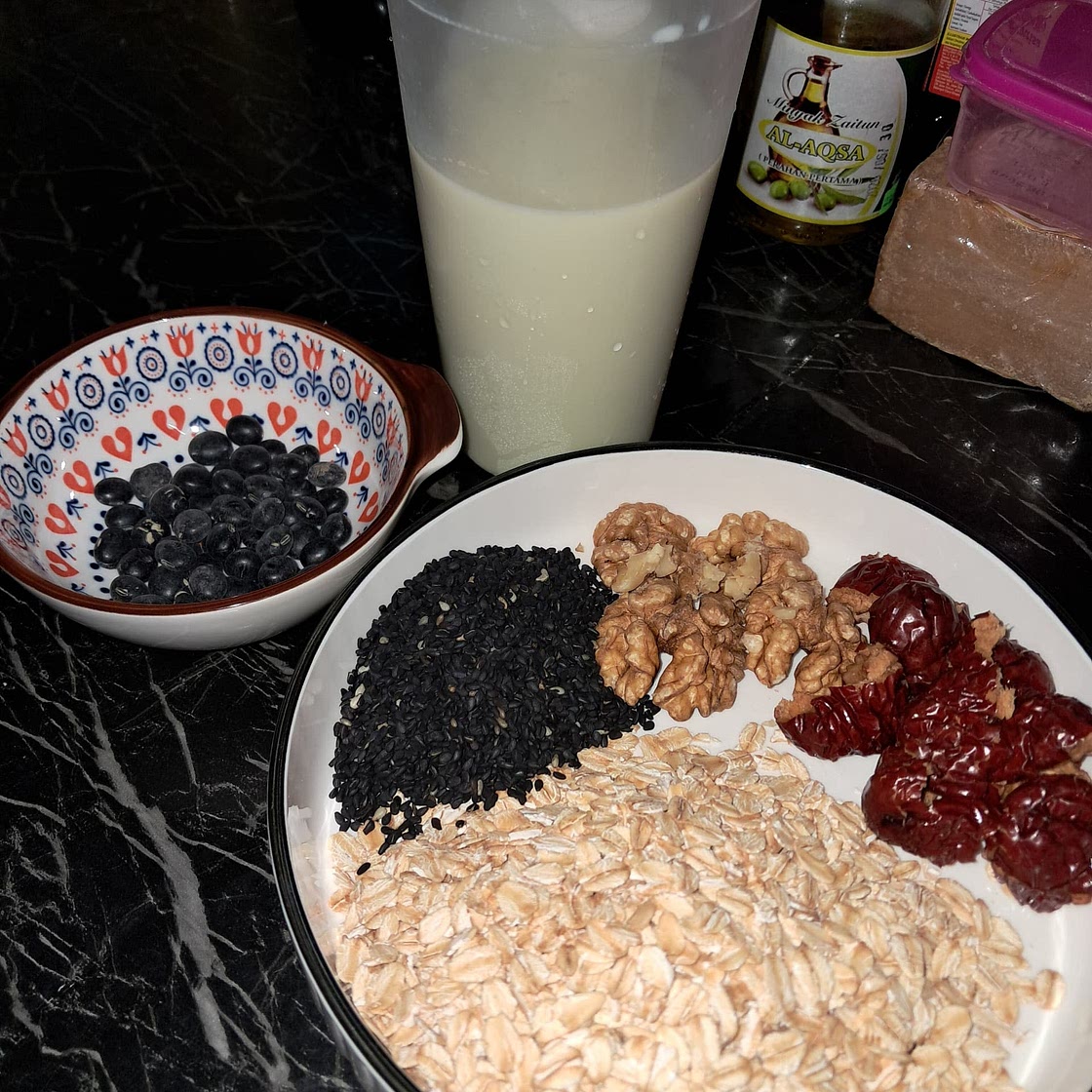 Black Soybean sesame drink